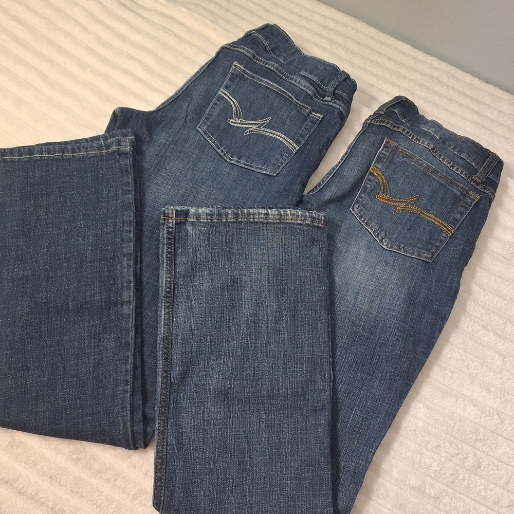 2 Pc Lot Wrangler Low Rise Boot Cut Jeans Junior Womens 11X34 Med Wash Cowgirl